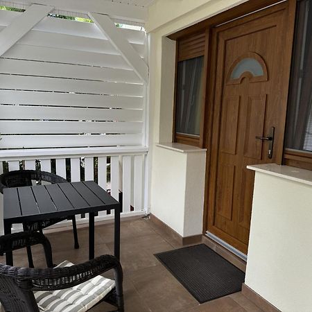 Szem-S Vendeghaz Otel Balatonszárszó Dış mekan fotoğraf