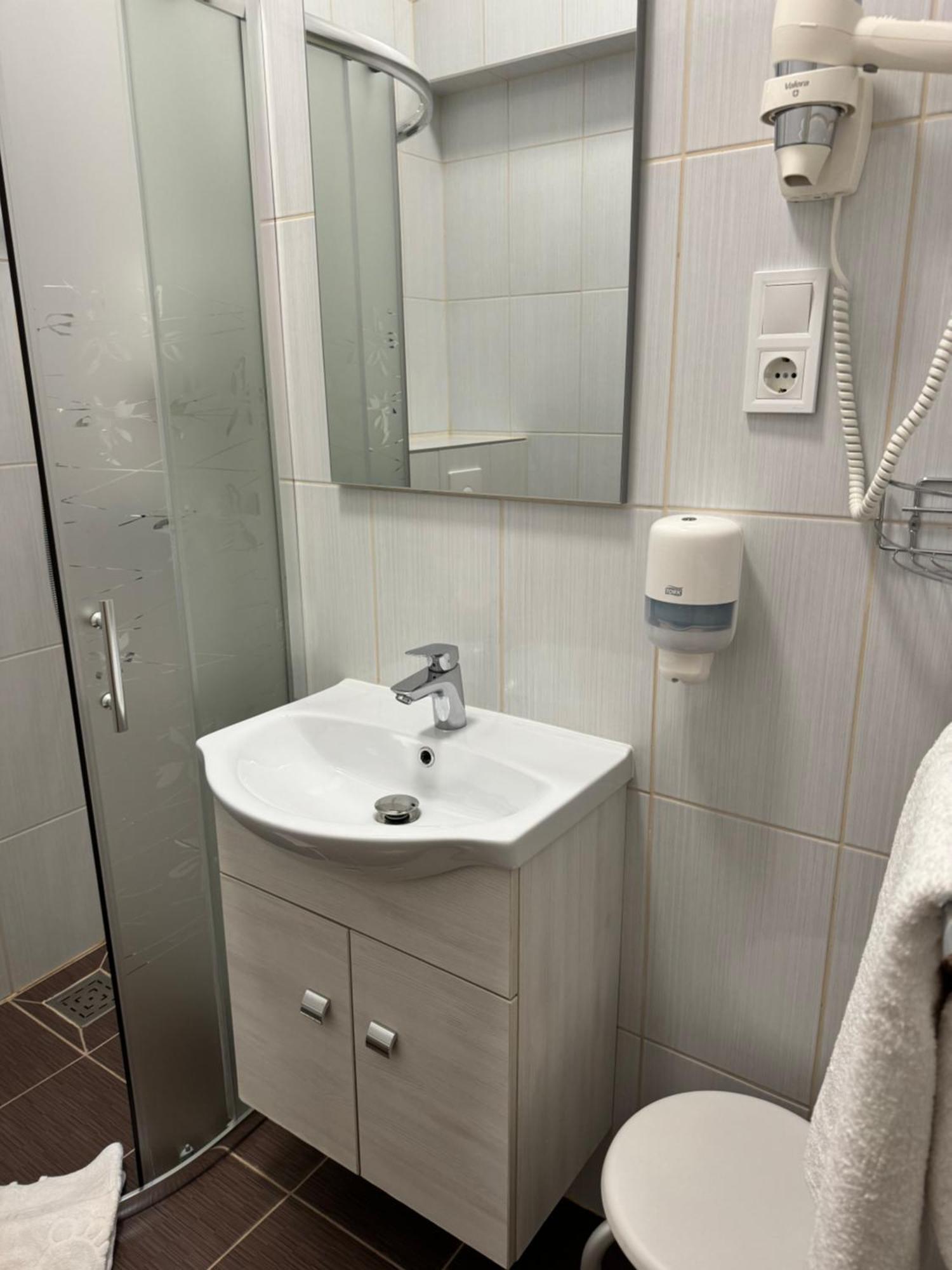 Szem-S Vendeghaz Otel Balatonszárszó Dış mekan fotoğraf