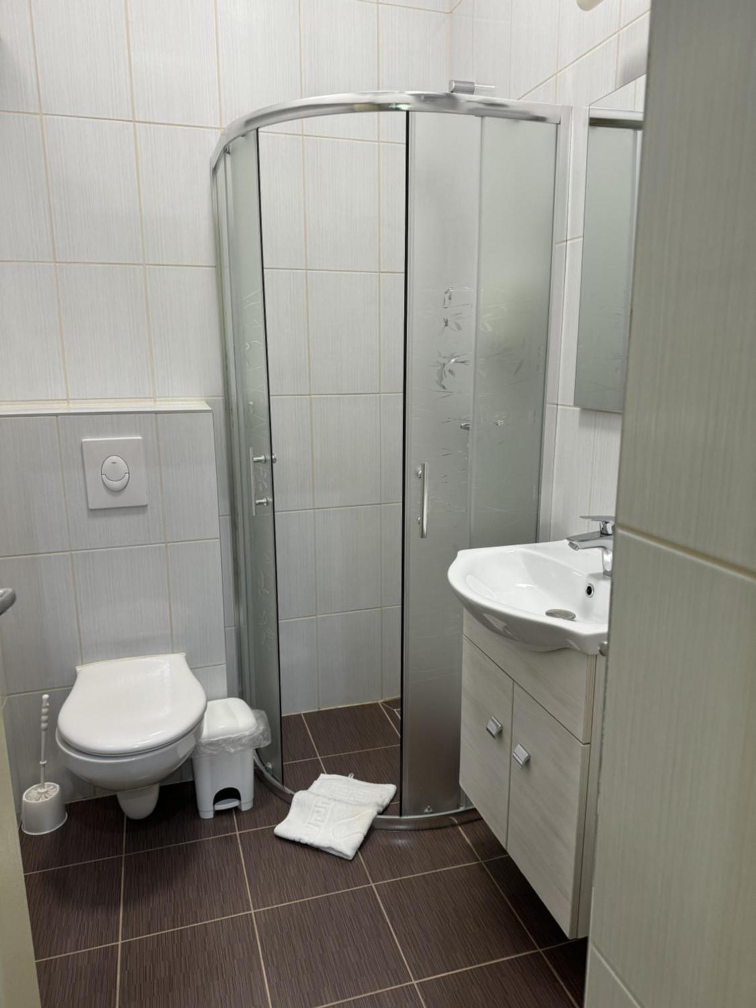 Szem-S Vendeghaz Otel Balatonszárszó Dış mekan fotoğraf