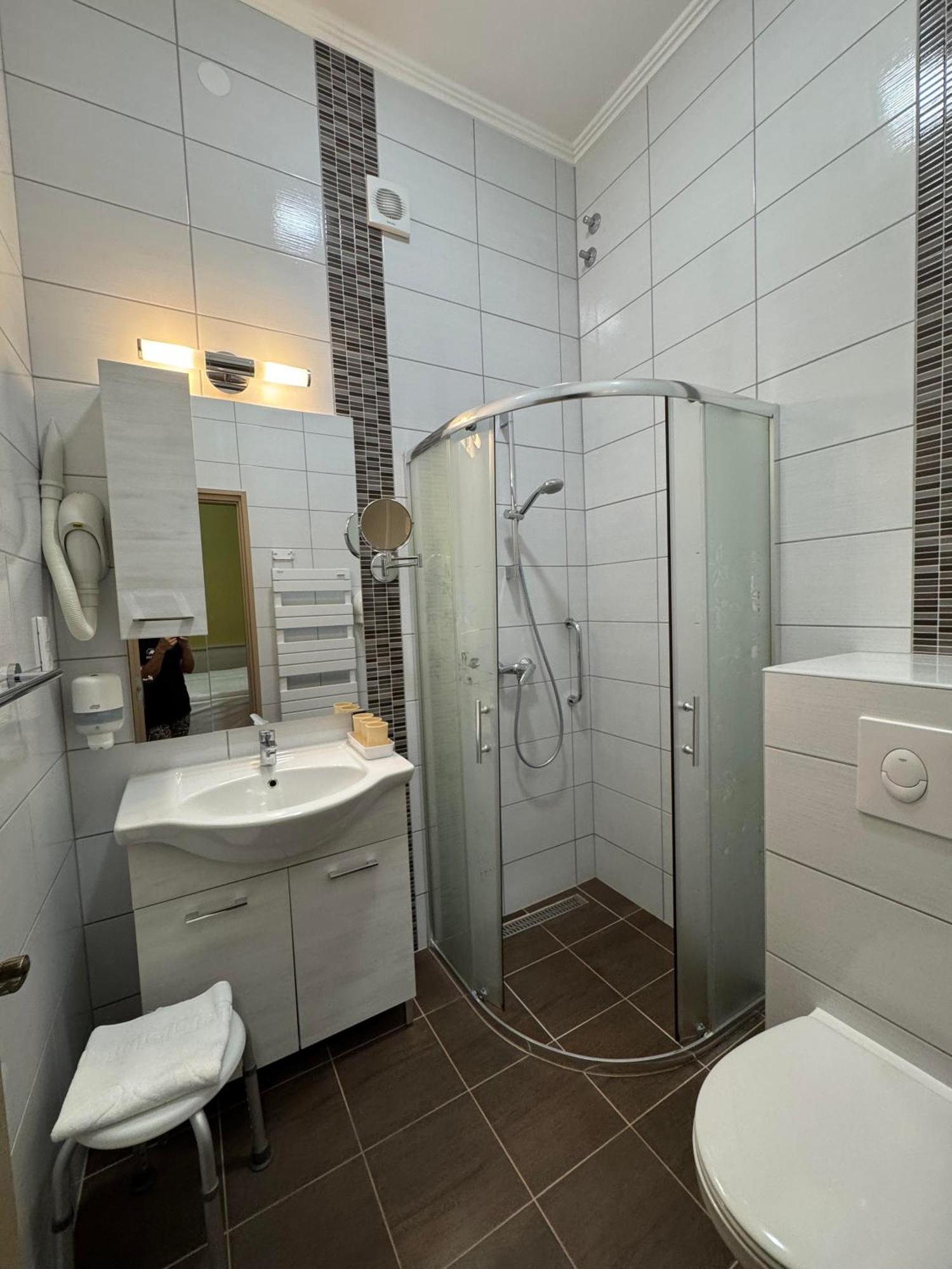 Szem-S Vendeghaz Otel Balatonszárszó Dış mekan fotoğraf